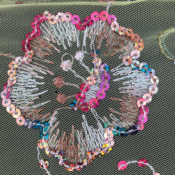 Pretty Green Women’s Sequin Scarf 🧣 - Picture 5 of 12